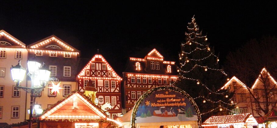 Bespielbild aus den Vorjahren des Herborner Weihnachtsmarktplatzes